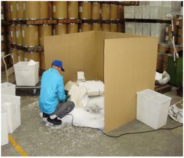 フッ素樹脂原料の切断作業環境の改善