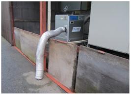 デシカント除湿器排気ダクト改良