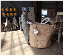 金属探知機作業時の人手を減らしました