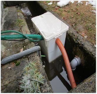 排水タンクのホース改善